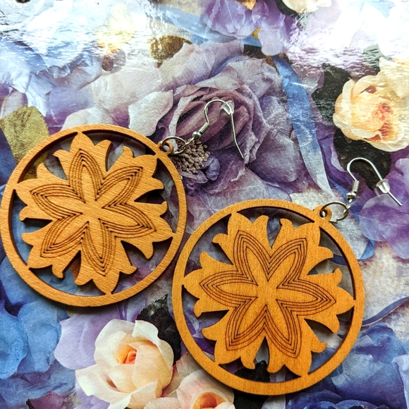 NEW Boho Wooden Dangle Earrings - Picture 1 of 3